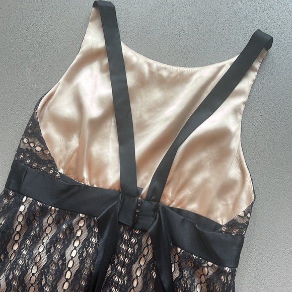 Tan and black lace Milly dress size 2 - Picture 4 of 6